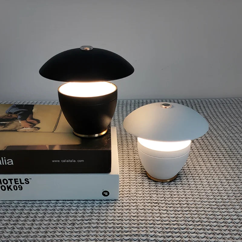 MiniGlow - kleine Schreibtischlampe Licht