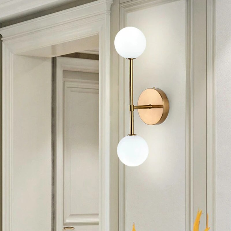 LuminousCrystal - Frosted Glas Bal Led Wandlampe