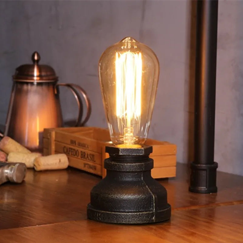 AquaCraft - Industrielle Wasserpfeifenlampe