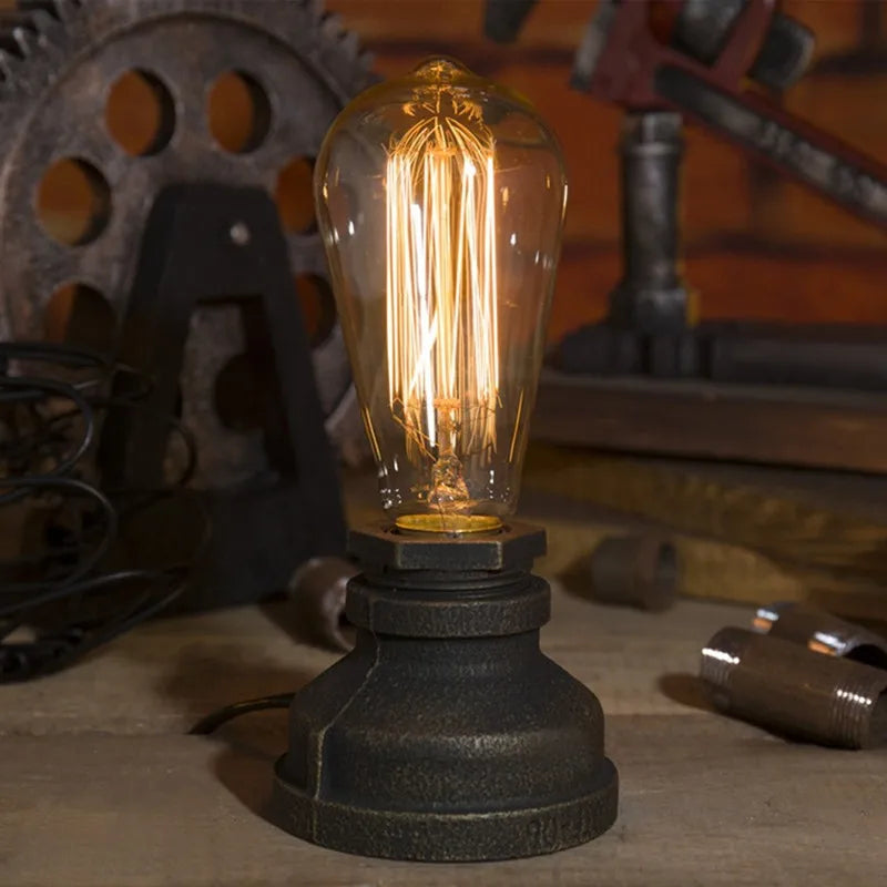 AquaCraft - Industrielle Wasserpfeifenlampe