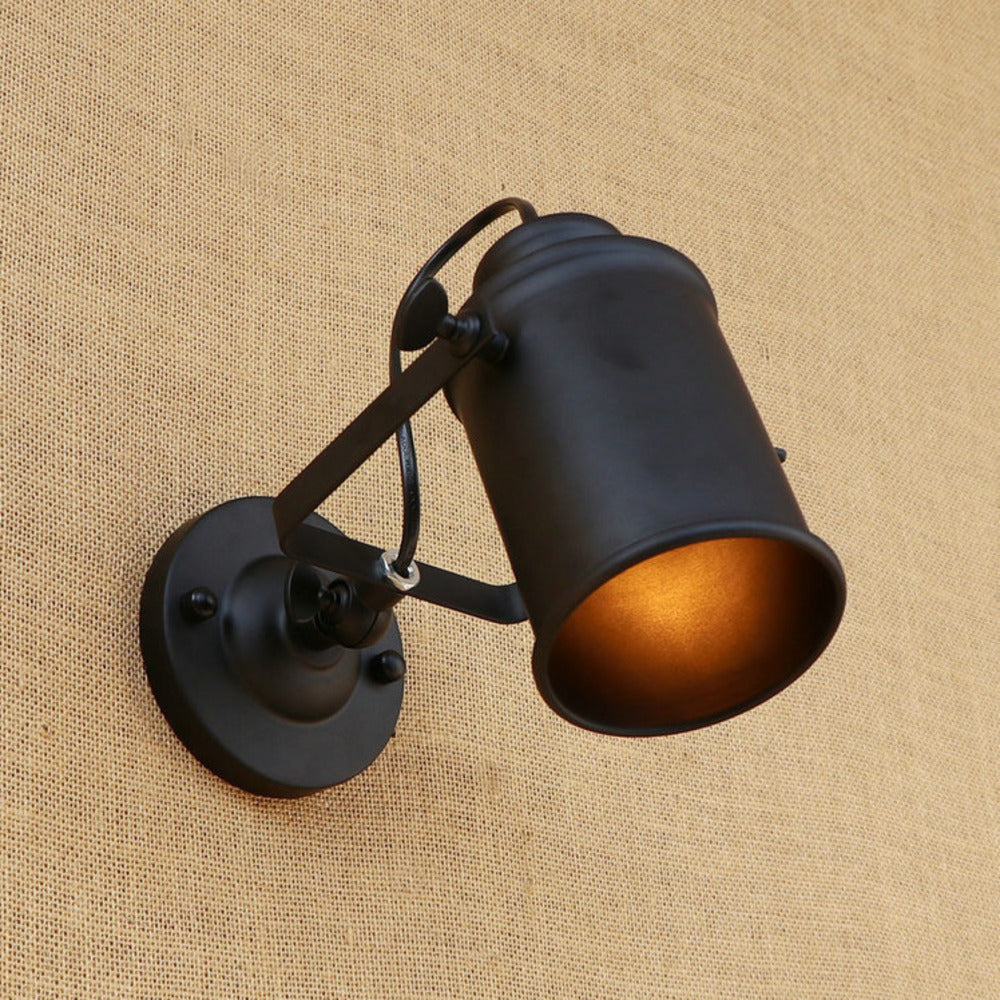 IronSwivel - Drehbare Wandleuchte aus Eisen