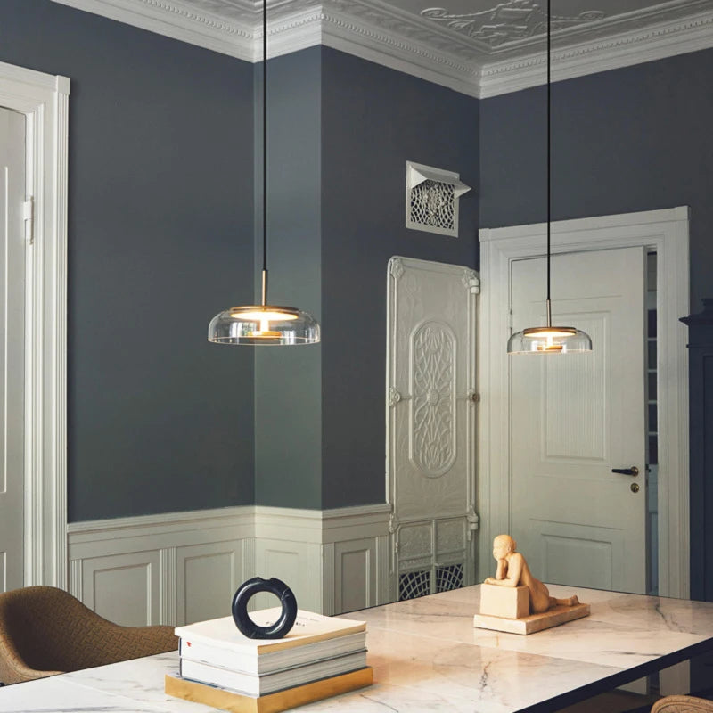 Moderne Pendelleuchte aus nordischem Glas