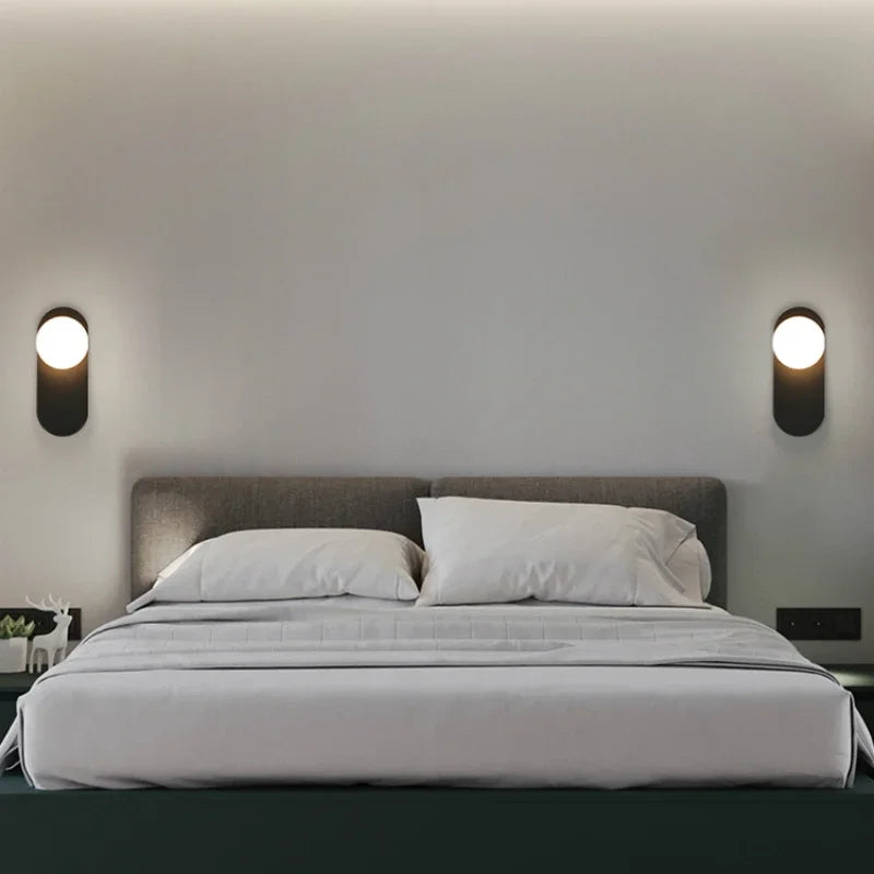 GildedGlimmer - Glaskugel Moderne Led Wandlampe