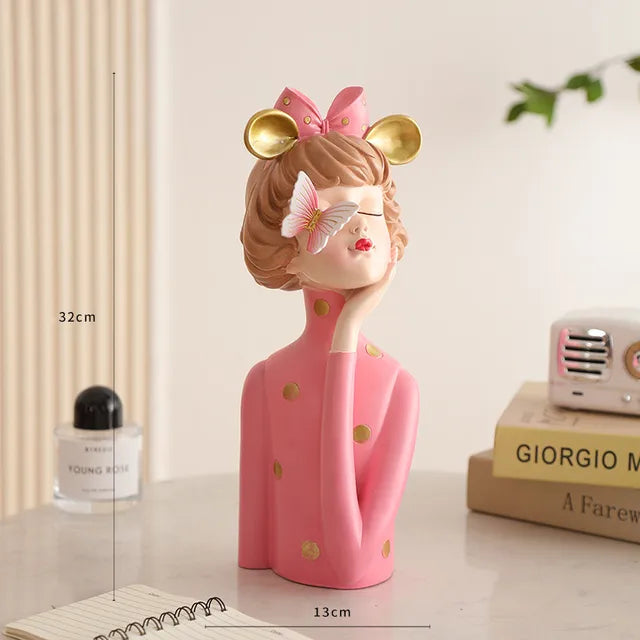 FloralFinesse - Mädchen Vase Dekor