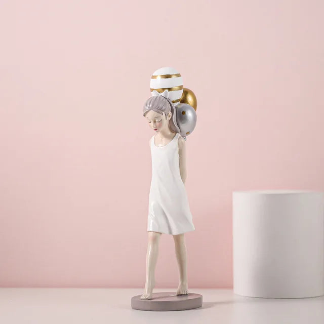 Modernista Miss - Moderne Mädchenstatuen