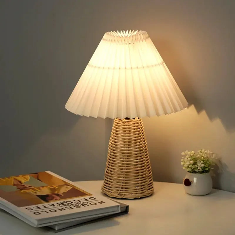 TimelessGlow - Vintage Klappbare Tischlampe