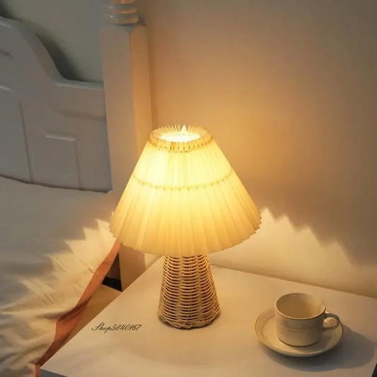 TimelessGlow - Vintage Klappbare Tischlampe