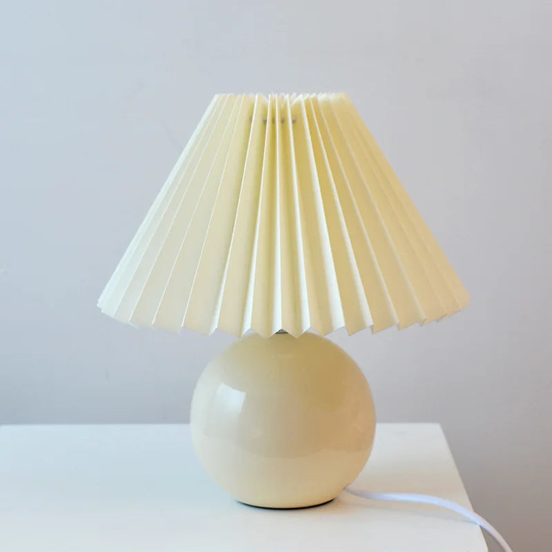 Antique Pleated - Vintage Tischlampe mit Plissee